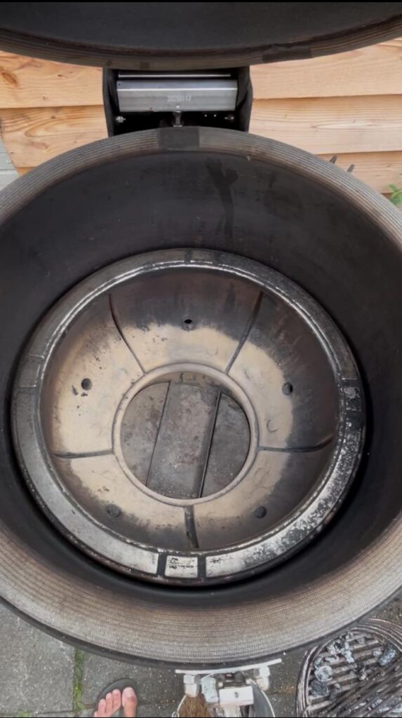 BBQ volledig schoongebrand